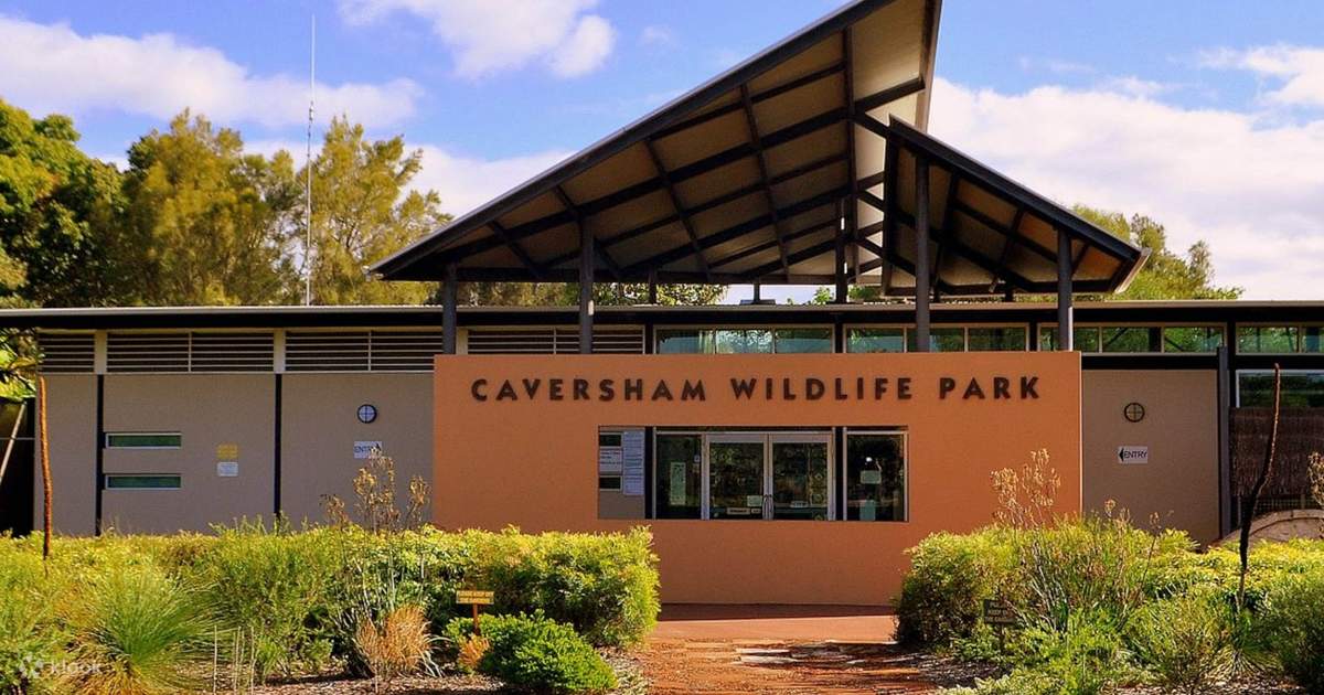 CAVERSHAM WILDLIFE PARK 