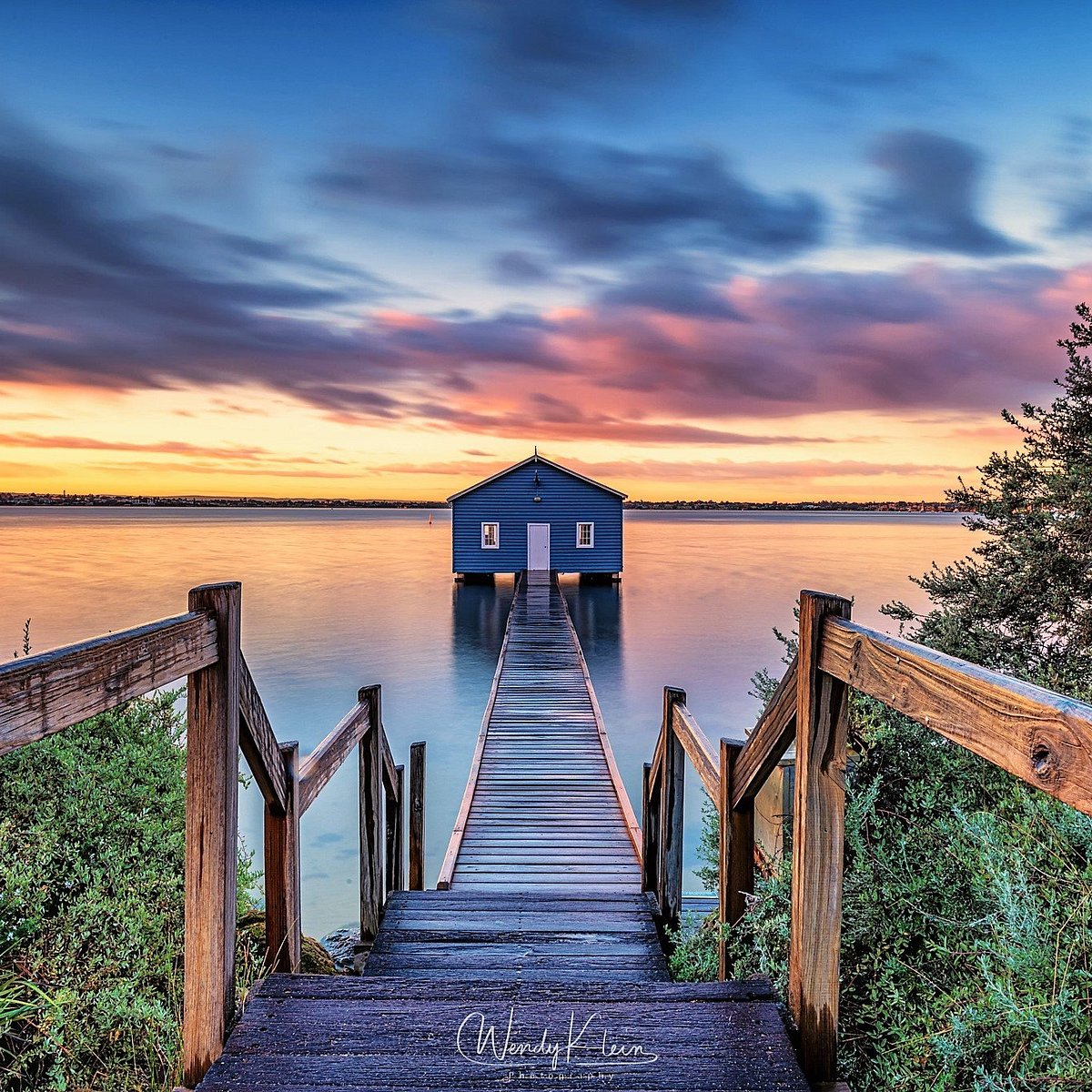 BLUE BOAT HOUSE 
