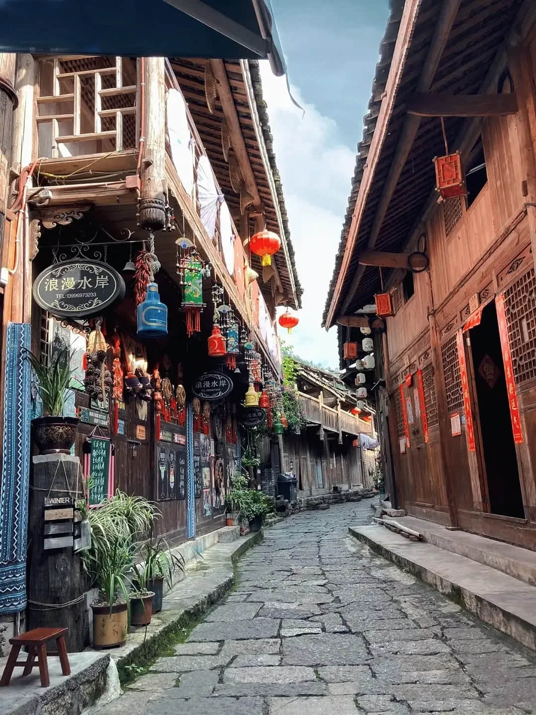 CIQIKOU ANCIENT TOWN 