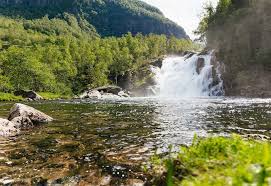 Air Terjun Steinsdalsfossen